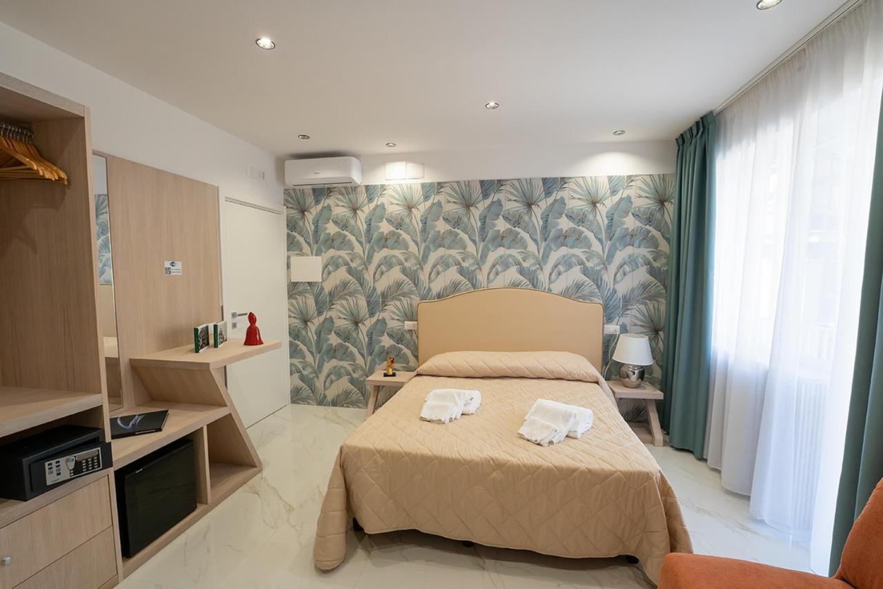 P.C. Boutique Medina H. Napoli Centro, By Clapa Group Otel Dış mekan fotoğraf