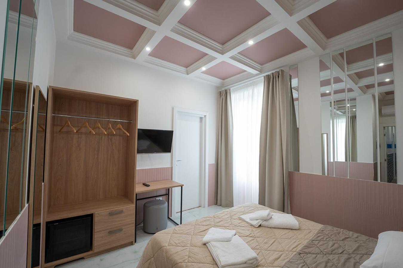 P.C. Boutique Medina H. Napoli Centro, By Clapa Group Otel Dış mekan fotoğraf