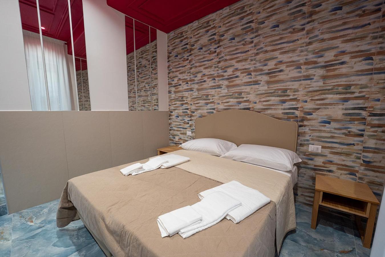 P.C. Boutique Medina H. Napoli Centro, By Clapa Group Otel Dış mekan fotoğraf